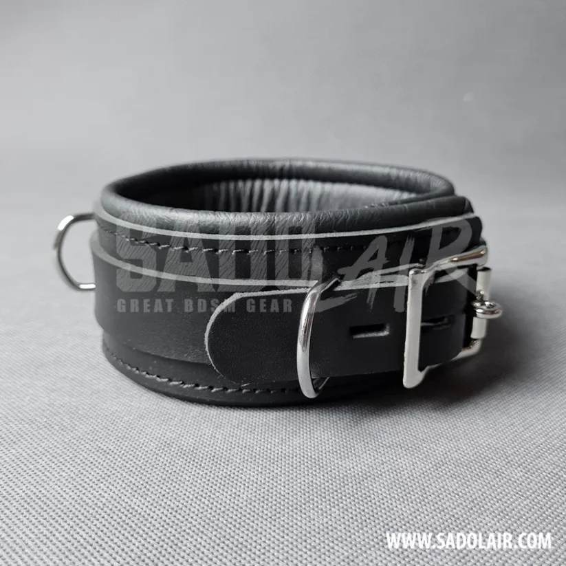 Leather Locking Padded BDSM Collar “Luxury” Black